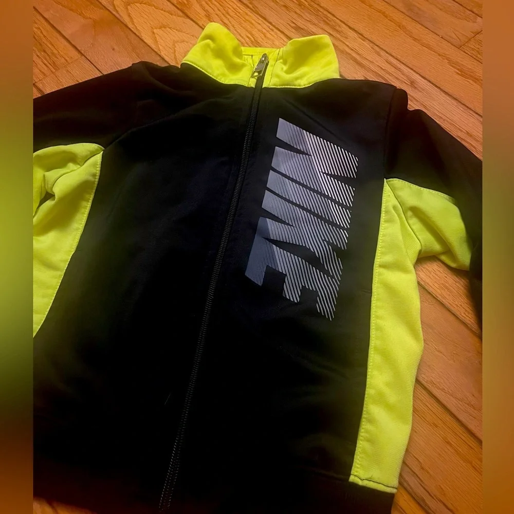 Nike Kids' Black & Neon Yellow-Green Full-Zip Track Jacket Sweatshirt Boys Sz 4